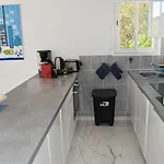 Luxury Seaview Belvedere, Apt A Διαμέρισμα *