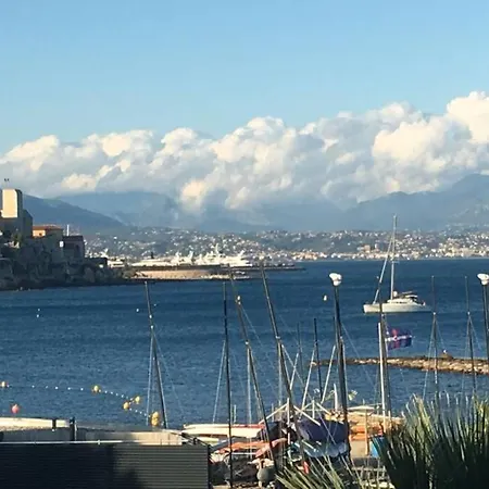 Luxury Seaview Belvedere, Apt A Daire *