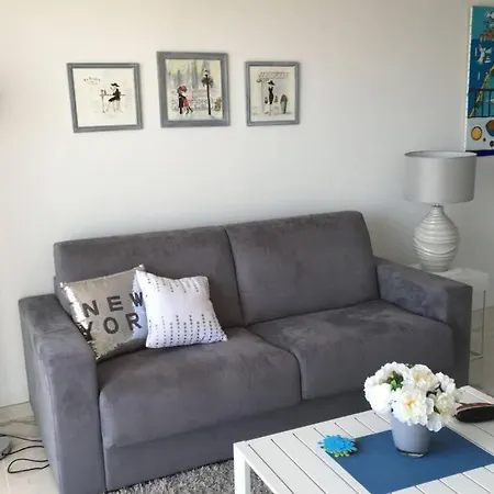 Daire Luxury Seaview Belvedere, Apt A *