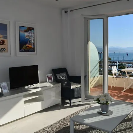 Luxury Seaview Belvedere, Apt A Lägenhet